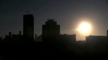 Weather camera view of St Thomas High School.