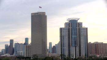 Weather camera view of St Thomas High School.