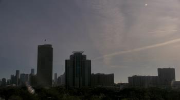 Weather camera view of St Thomas High School.