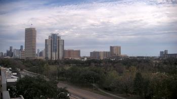 Weather camera view of St Thomas High School.