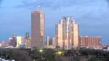 Weather camera view of St Thomas High School.