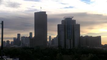 Weather camera view of St Thomas High School.