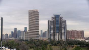 Weather camera view of St Thomas High School.
