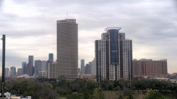 Weather camera view of St Thomas High School.