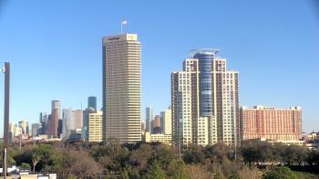Weather camera view of St Thomas High School.