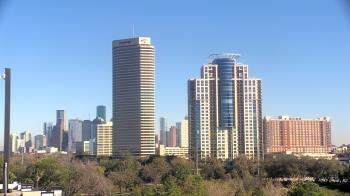 Weather camera view of St Thomas High School.