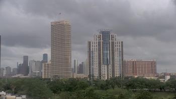 Weather camera view of St Thomas High School.