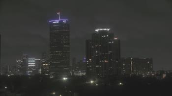 Weather camera view of St Thomas High School.