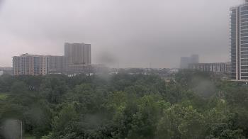 Weather camera view of St Thomas High School.