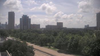 Weather camera view of St Thomas High School.