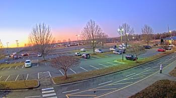 Weather camera view of Cloverleaf ES.