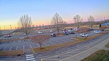 Weather camera view of Cloverleaf ES.