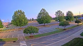 Weather camera view of Cloverleaf ES.