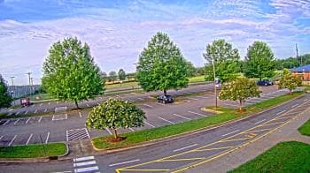 Weather camera view of Cloverleaf ES.