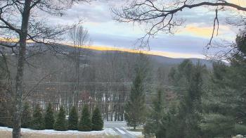 Weather camera view of Sky Valley Lodge.
