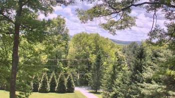 Weather camera view of Sky Valley Lodge.