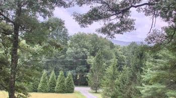 Weather camera view of Sky Valley Lodge.