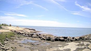 Weather camera view of Outer Island (Thimble Island Group).
