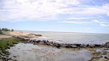 Weather camera view of Outer Island (Thimble Island Group).