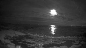 Weather camera view of Outer Island (Thimble Island Group).