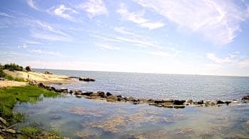 Weather camera view of Outer Island (Thimble Island Group).