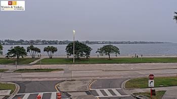 Weather camera view of Winter & Yonker P.A..