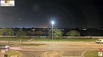 Weather camera view of Winter & Yonker P.A..