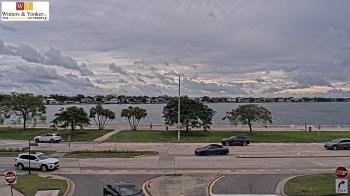 Weather camera view of Winter & Yonker P.A..