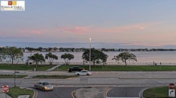 Weather camera view of Winter & Yonker P.A..