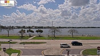 Weather camera view of Winter & Yonker P.A..