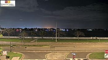 Weather camera view of Winter & Yonker P.A..