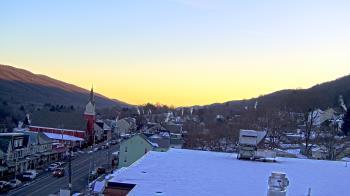 Weather camera view of Line Mountain ES Trevorton.