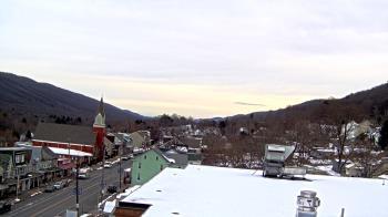 Weather camera view of Line Mountain ES Trevorton.