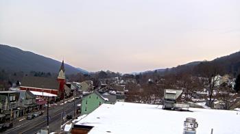 Weather camera view of Line Mountain ES Trevorton.