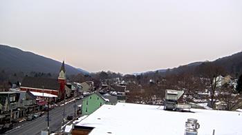 Weather camera view of Line Mountain ES Trevorton.