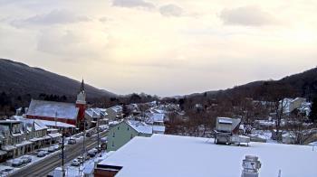 Weather camera view of Line Mountain ES Trevorton.