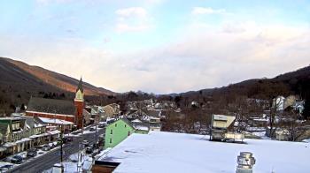 Weather camera view of Line Mountain ES Trevorton.