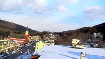 Weather camera view of Line Mountain ES Trevorton.