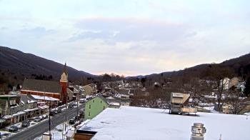 Weather camera view of Line Mountain ES Trevorton.