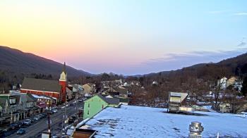 Weather camera view of Line Mountain ES Trevorton.