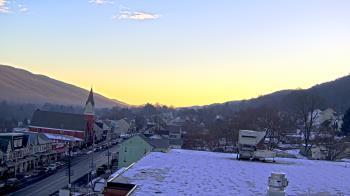 Weather camera view of Line Mountain ES Trevorton.