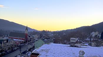 Weather camera view of Line Mountain ES Trevorton.