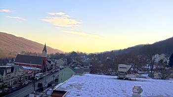 Weather camera view of Line Mountain ES Trevorton.