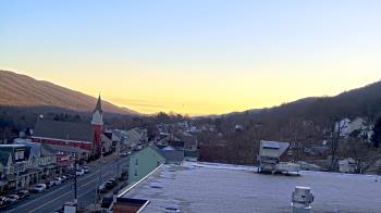 Weather camera view of Line Mountain ES Trevorton.