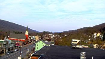 Weather camera view of Line Mountain ES Trevorton.