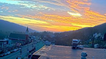 Weather camera view of Line Mountain ES Trevorton.