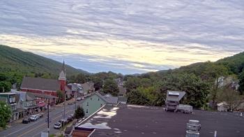 Weather camera view of Line Mountain ES Trevorton.