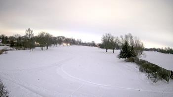 Weather camera view of Village Links of Glen Ellyn.