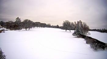 Weather camera view of Village Links of Glen Ellyn.