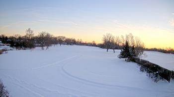 Weather camera view of Village Links of Glen Ellyn.